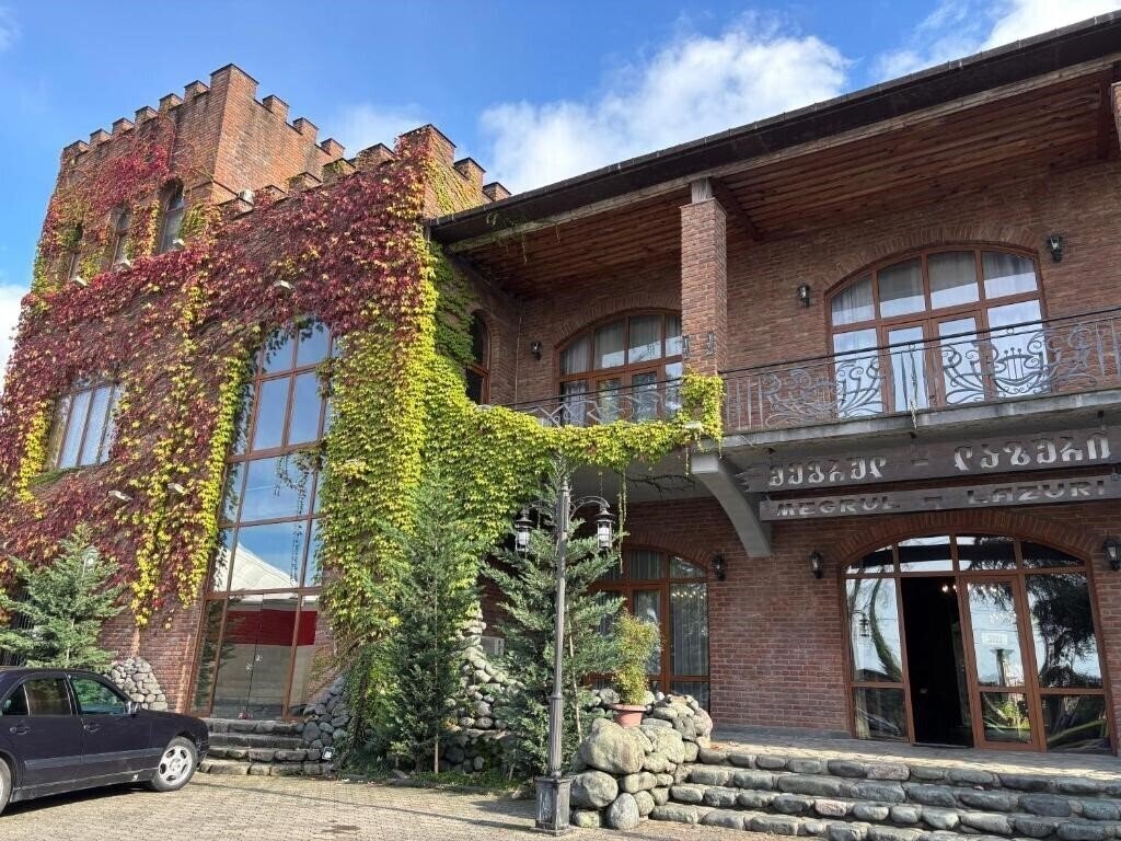 Вид Mziuri Gardens Apartments 4*
