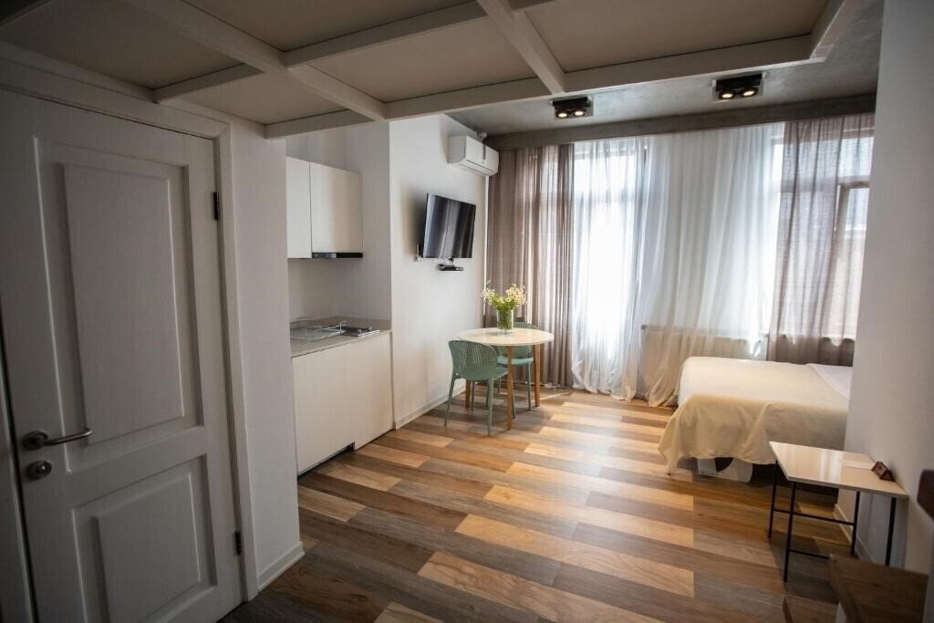 Фото Mariinsky Apartments & Hotel 4*