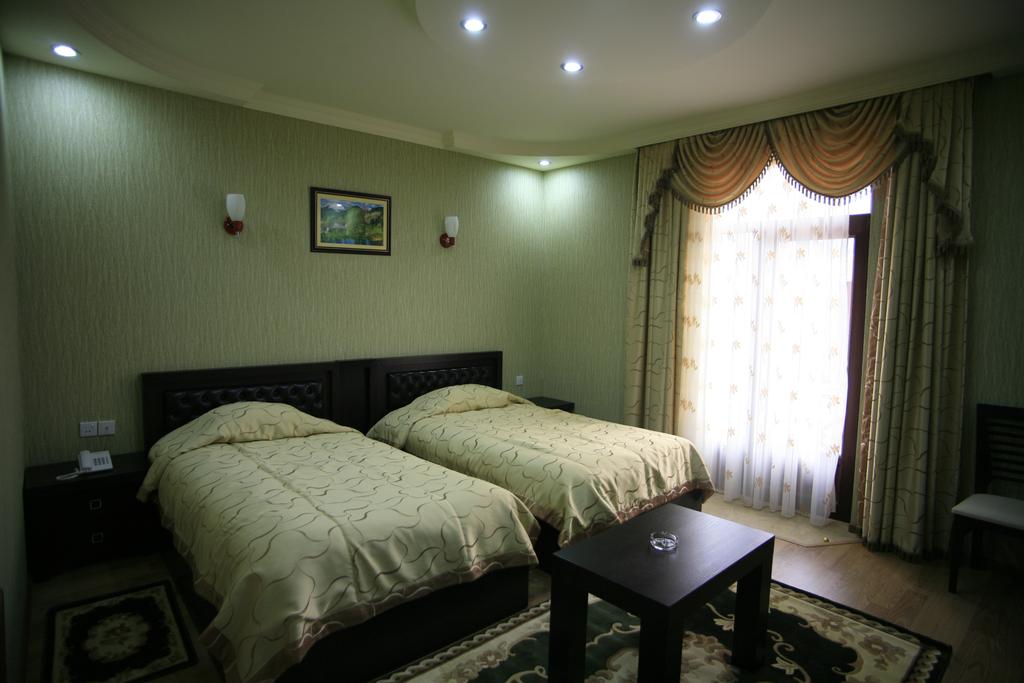 Панорама Premier 4*