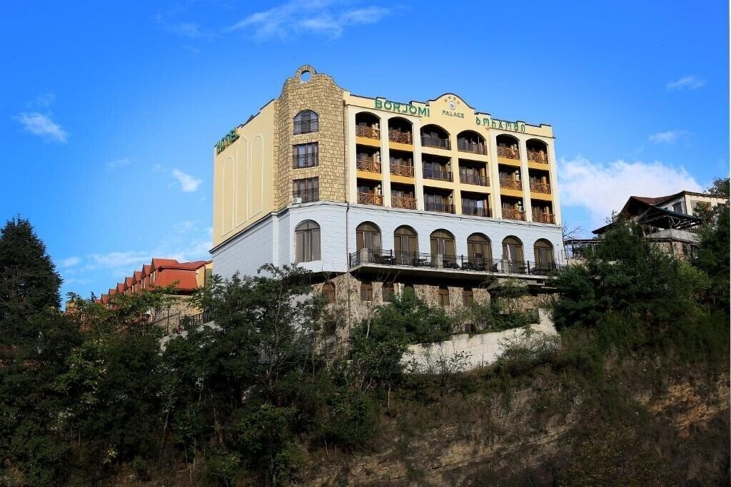 Панорама Borjomi Palace Hotel & Spa 4*