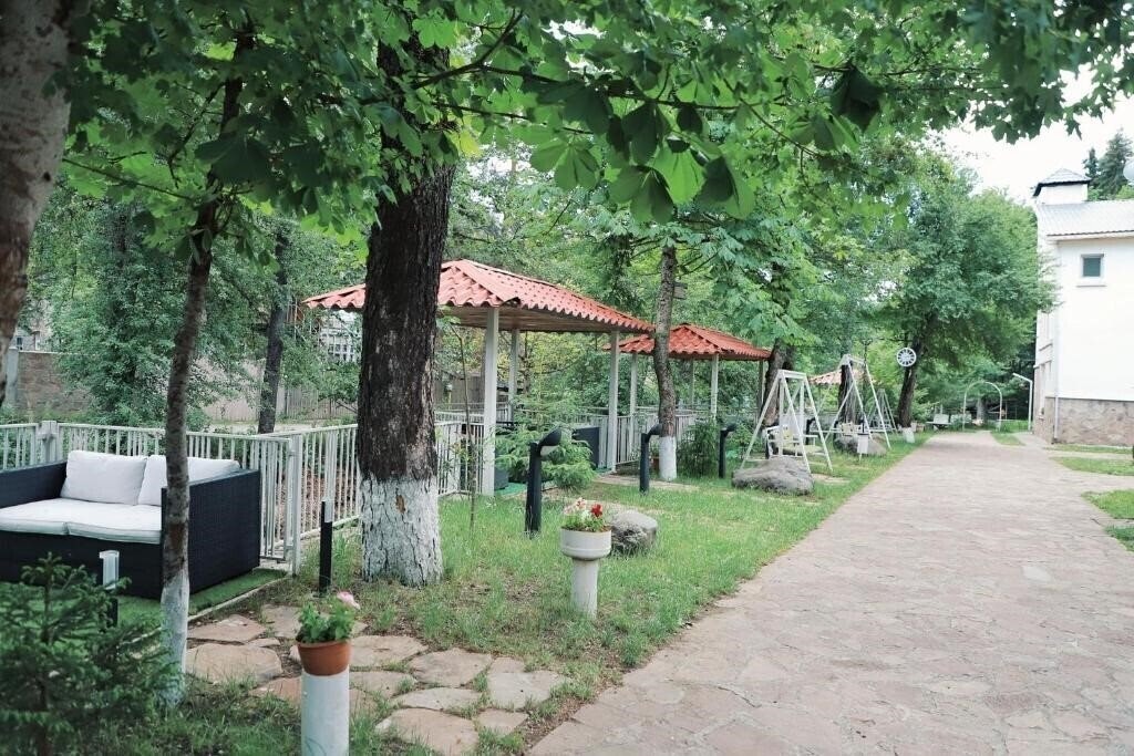 Территория Abastumani Residence Hotel & Resort 3*