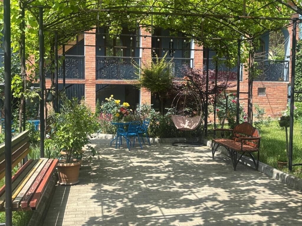 Территория Rivendell Hotel 2*