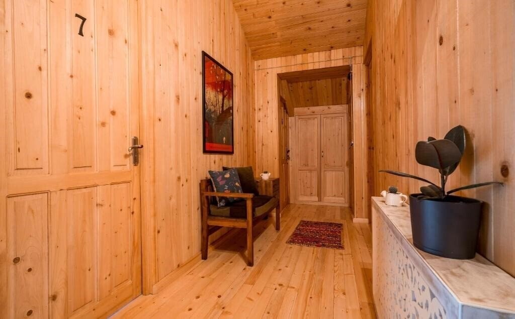 Панорама Rivendell Hotel 2*