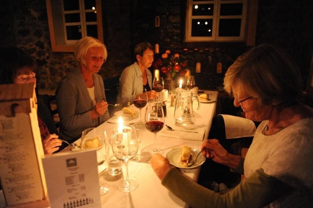 Территория Гранд Отель Ушба 1*