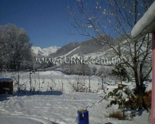 Готель Aragvi 2*