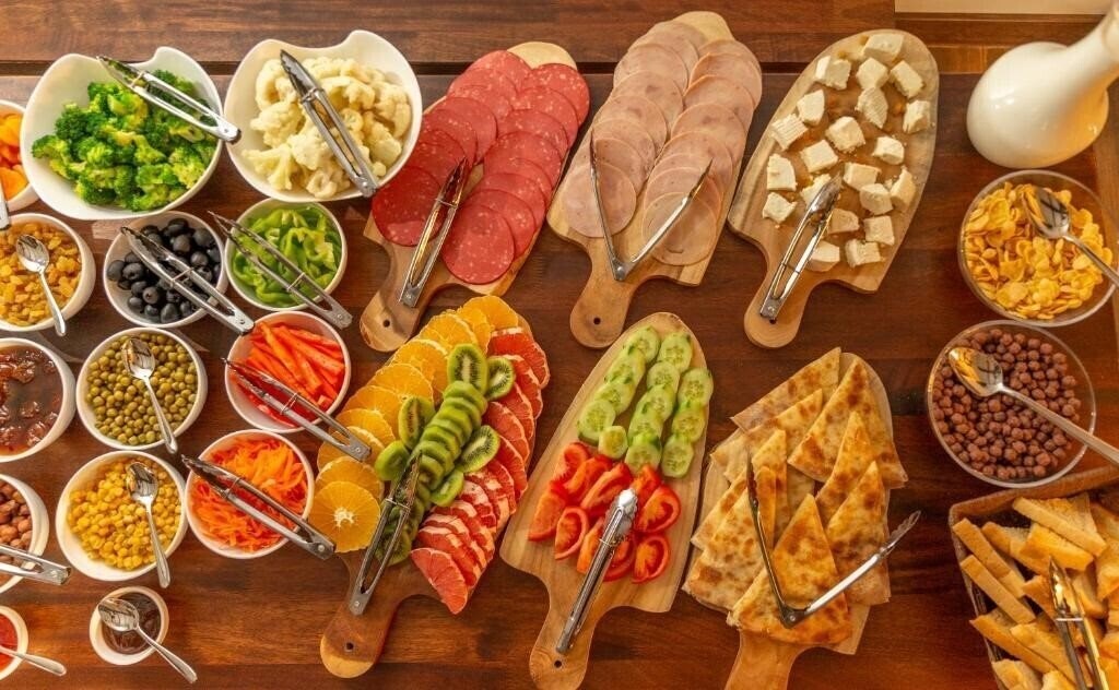 Территория Hotel Pine Chalets 4*