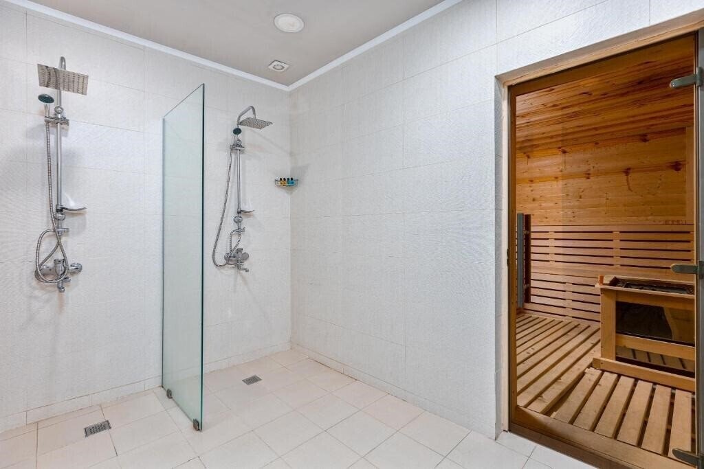 Вид Alpine Lounge 4*