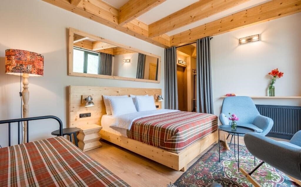 Апартаменты Hotel 1740 3*