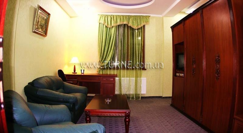 Апартаменти Aetees Palace 4*