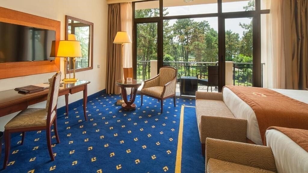 Територія Georgia Palace Hotel Kobuleti 5*