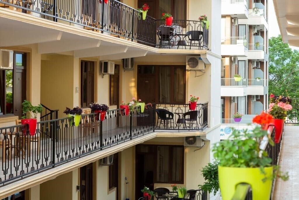 Территория Chveni Ezo 3*