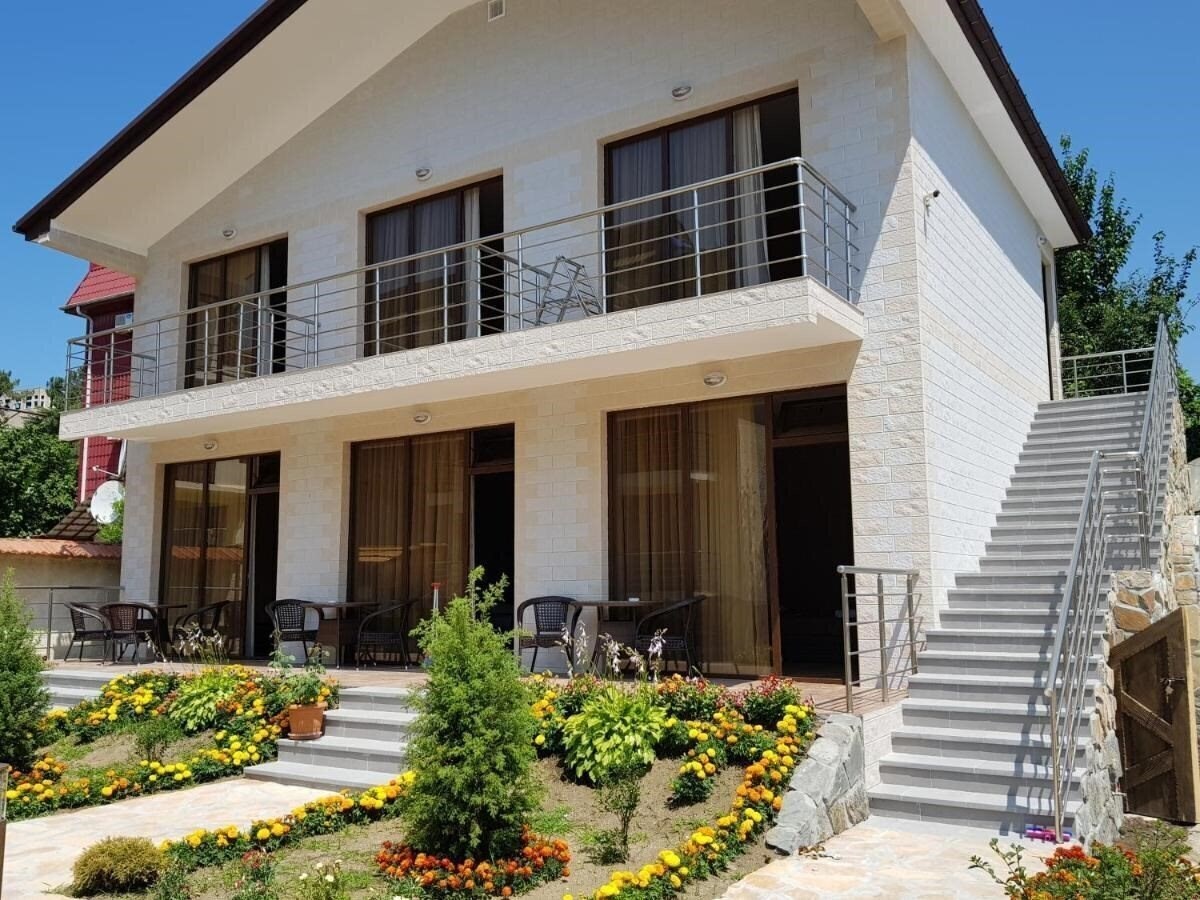 Территория Chero Hotel 3*