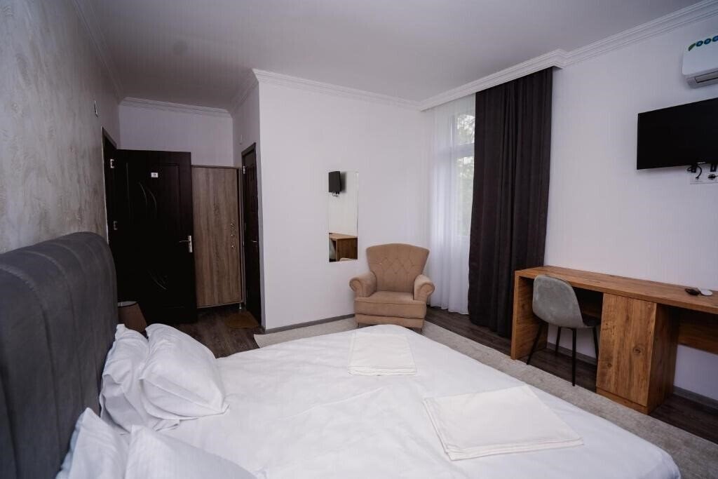 Панорама Nica 1*