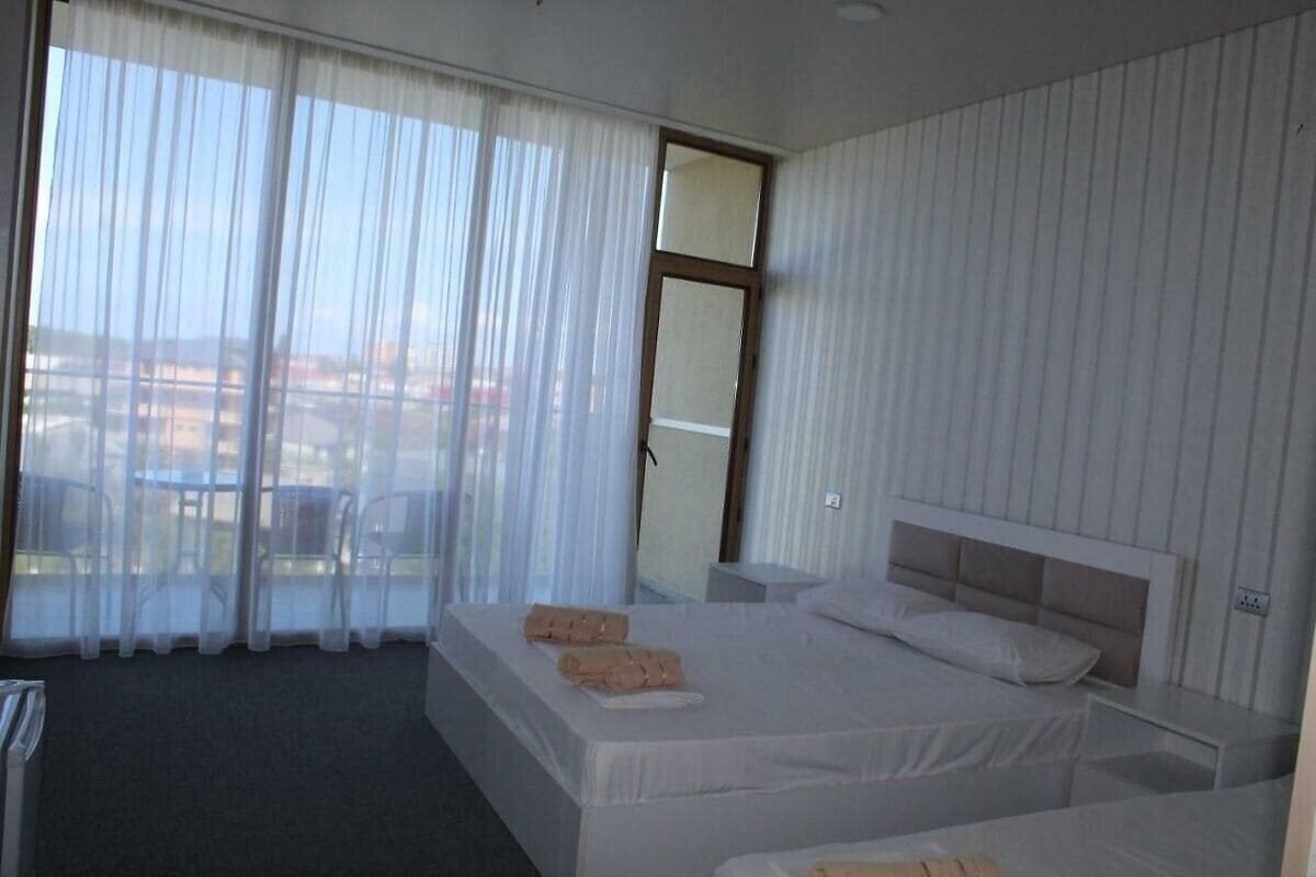 Апартаменти Comfort Inn 4*