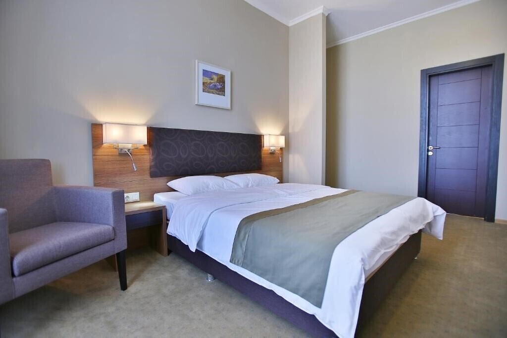 Територія Tskaltubo Plaza 4*