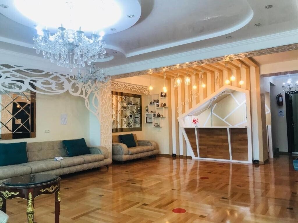 Вид Hotel Gora 3*