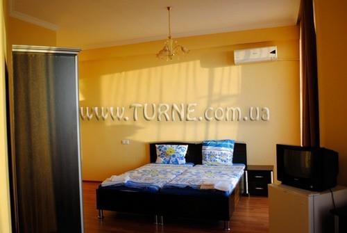 Панорама Лазури 3*