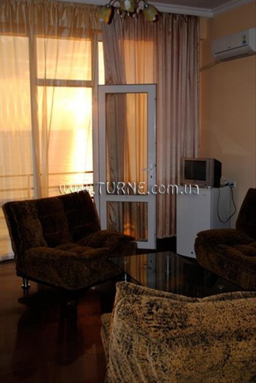 Вид Лазури 3*