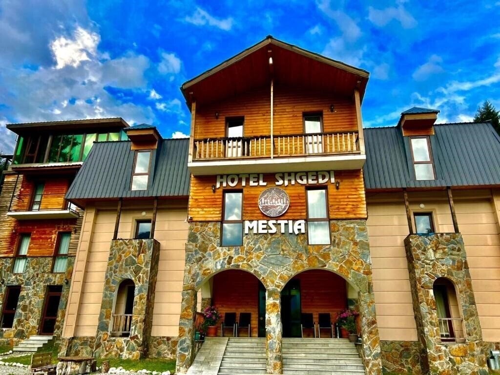 Фотографія Hotel Shgedi Mestia 4*