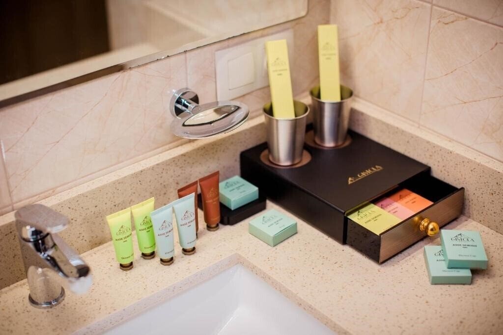 Фото Gistola Hotel Mestia 4*