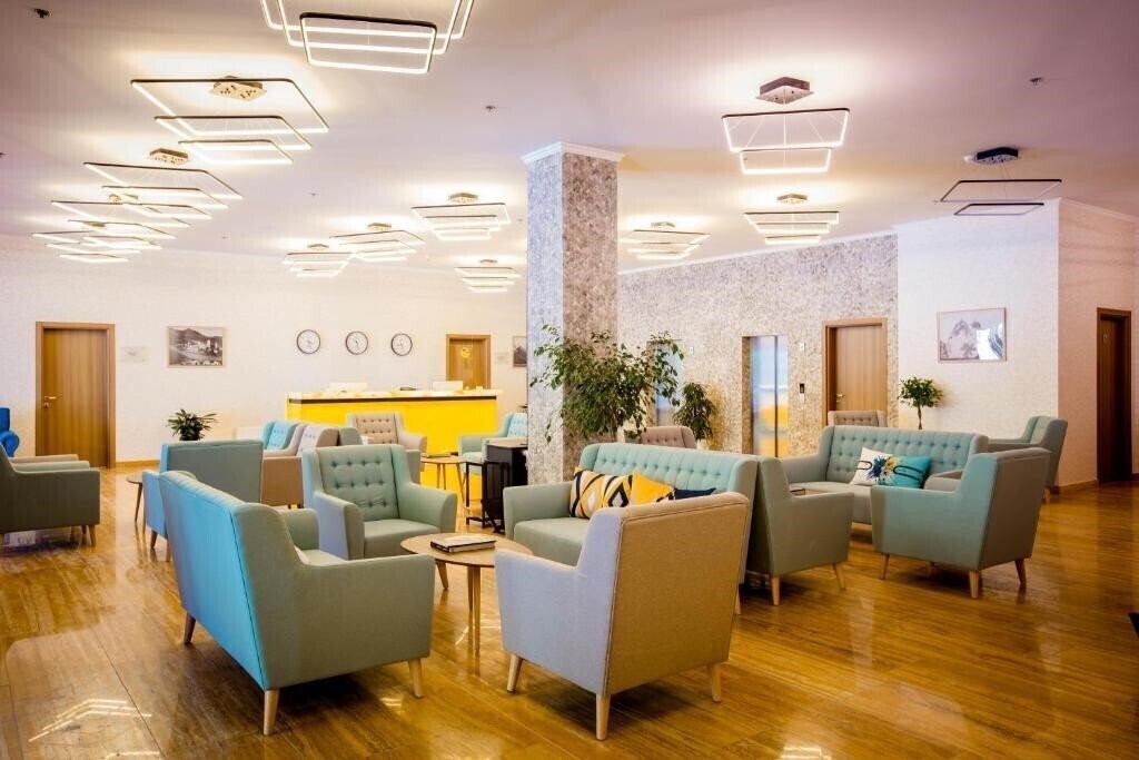Вид Gistola Hotel Mestia 4*