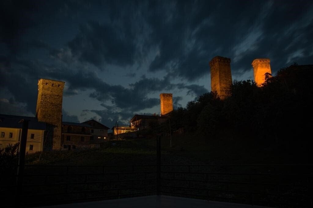 Апартаменти Lileo Inn Hotel 4*