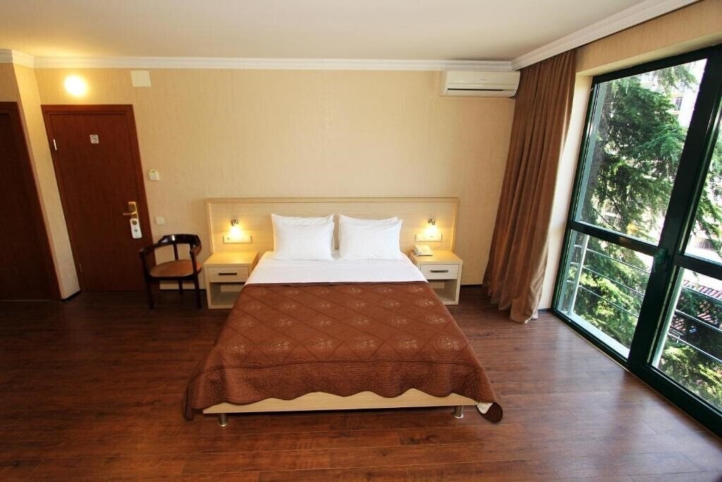 Панорама Batesta 3*