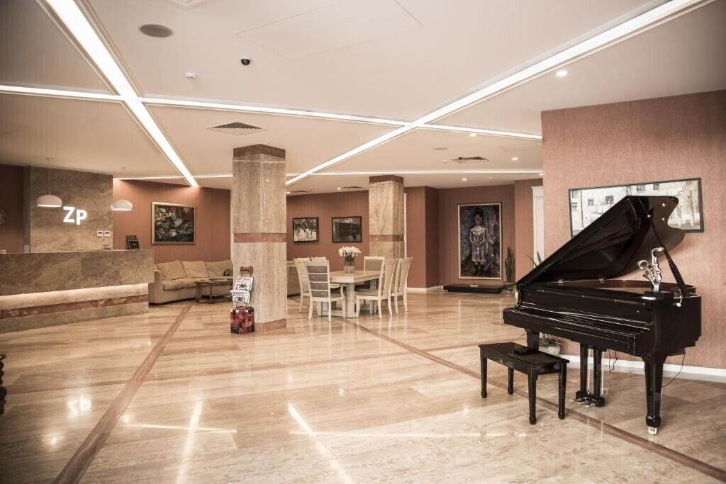 Отель Zp Palace 4*