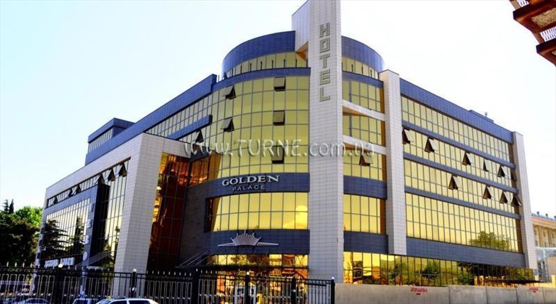 Апартаменти Golden Palace 4*