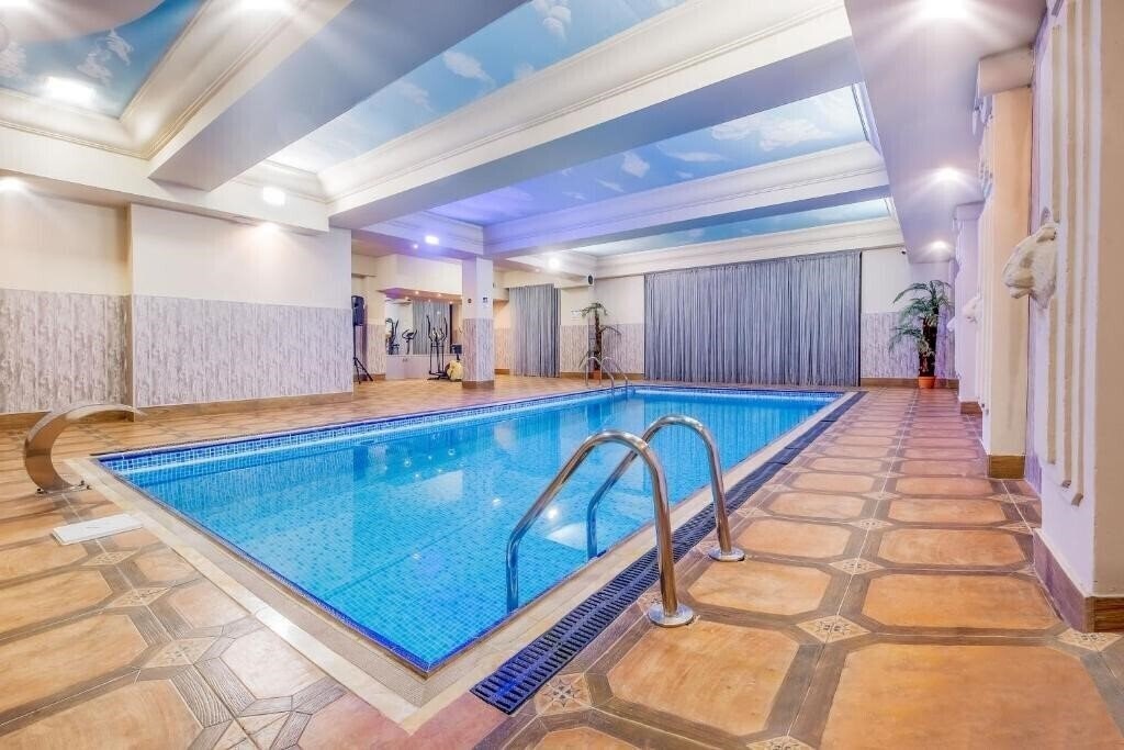 Апартаменты Cron Palace 4*