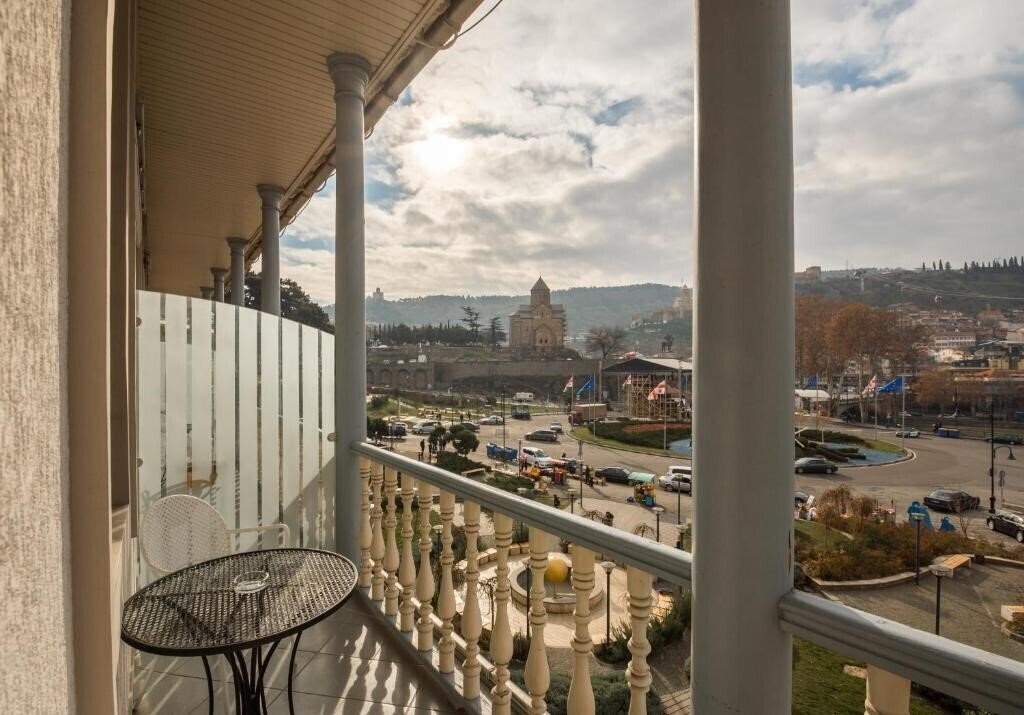 Вид Kopala Tbilisi Rikhe 4*