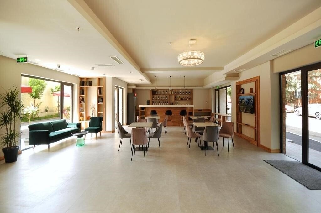 Апартаменты Boutique Hotel Garden View 3*