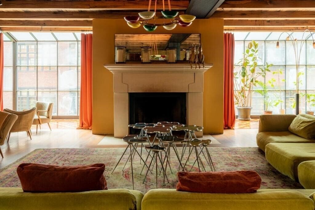 Картинка Rooms Hotel Tbilisi 4*