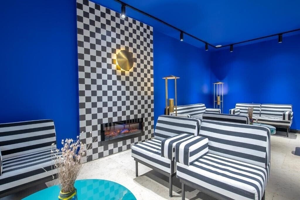 Апартаменти Urban Boutique Hotel 4*