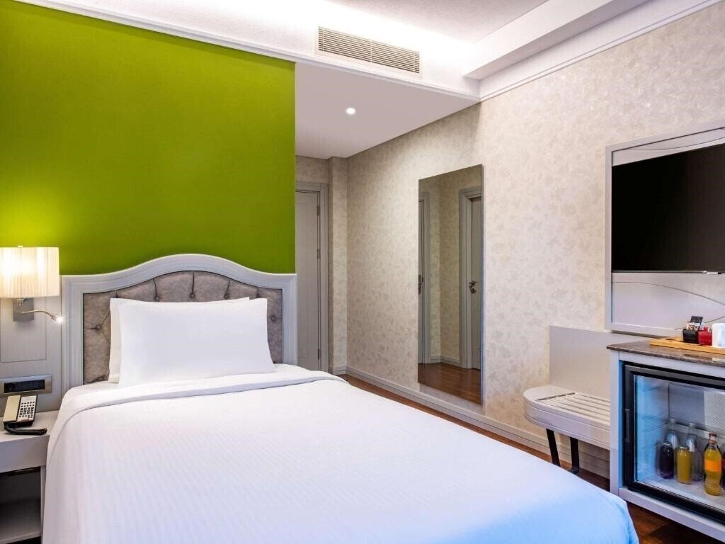 Панорама Mercure Tbilisi Old Town 4*