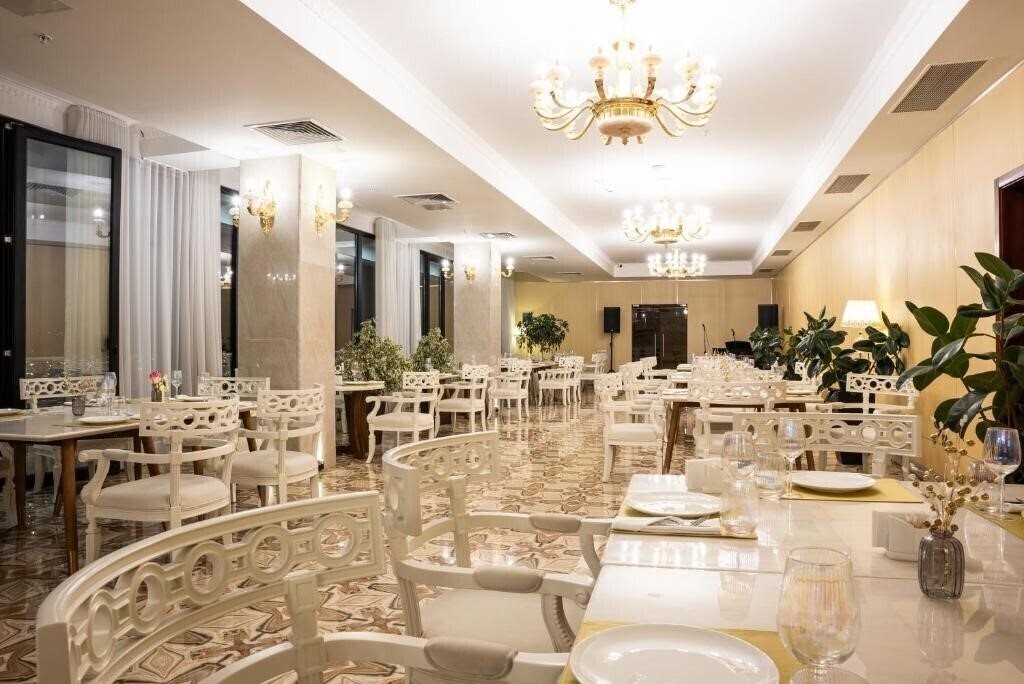 Изображение Grand Panorama Hotel Tbilisi 3*