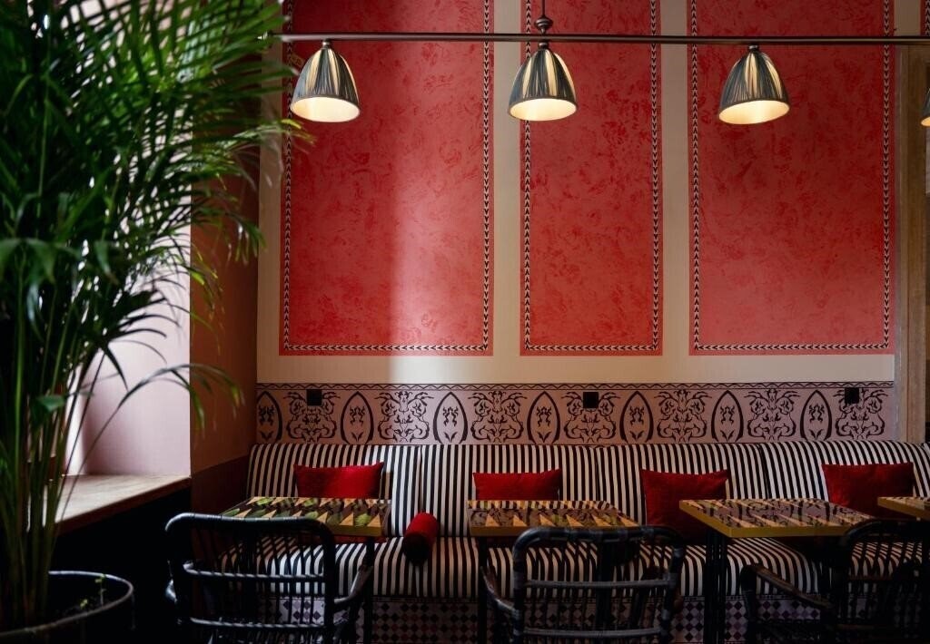 Територія Prestige Hotel 3*