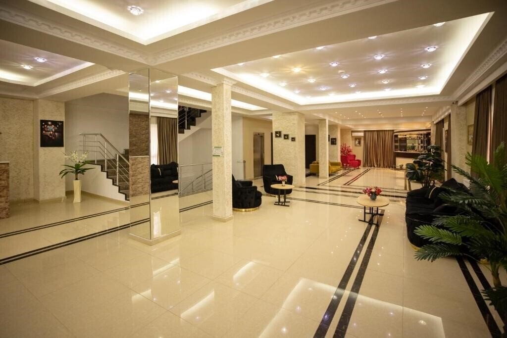 Вид Grand Palace Tbilisi 3*