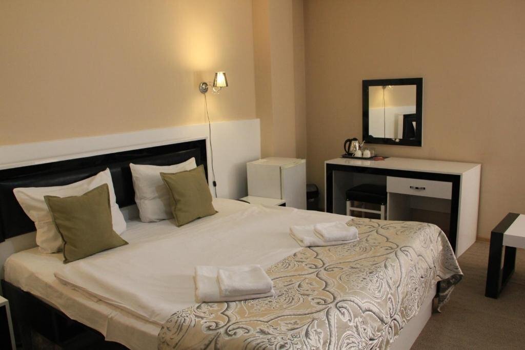 Територія Batoni 3*