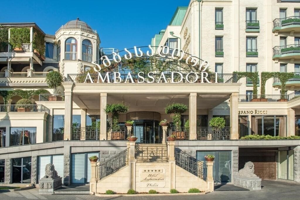 Готель Ambassadori Hotel Tbilisi 5*