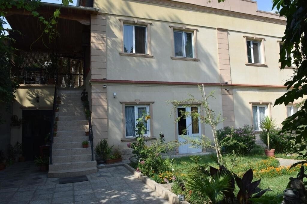 Территория Crossway Hotel 3*