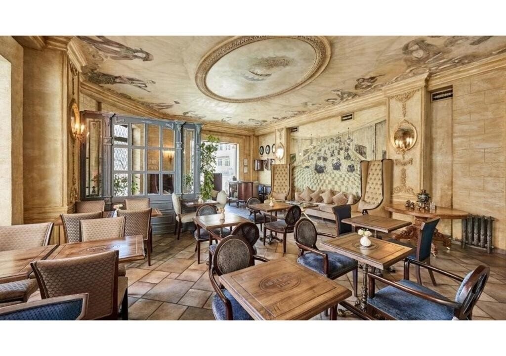 Територія Pushkin Hotel 3*