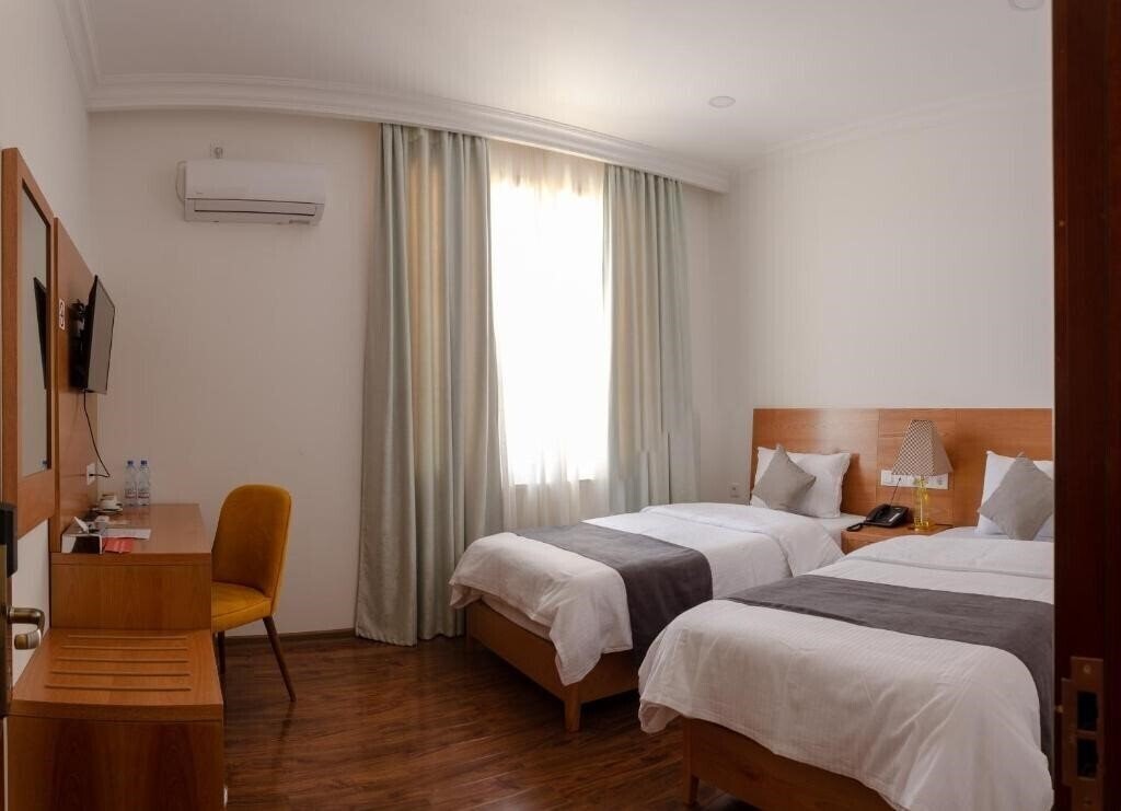 Вид Dormitory Hualing Tbilisi Hotel 3*