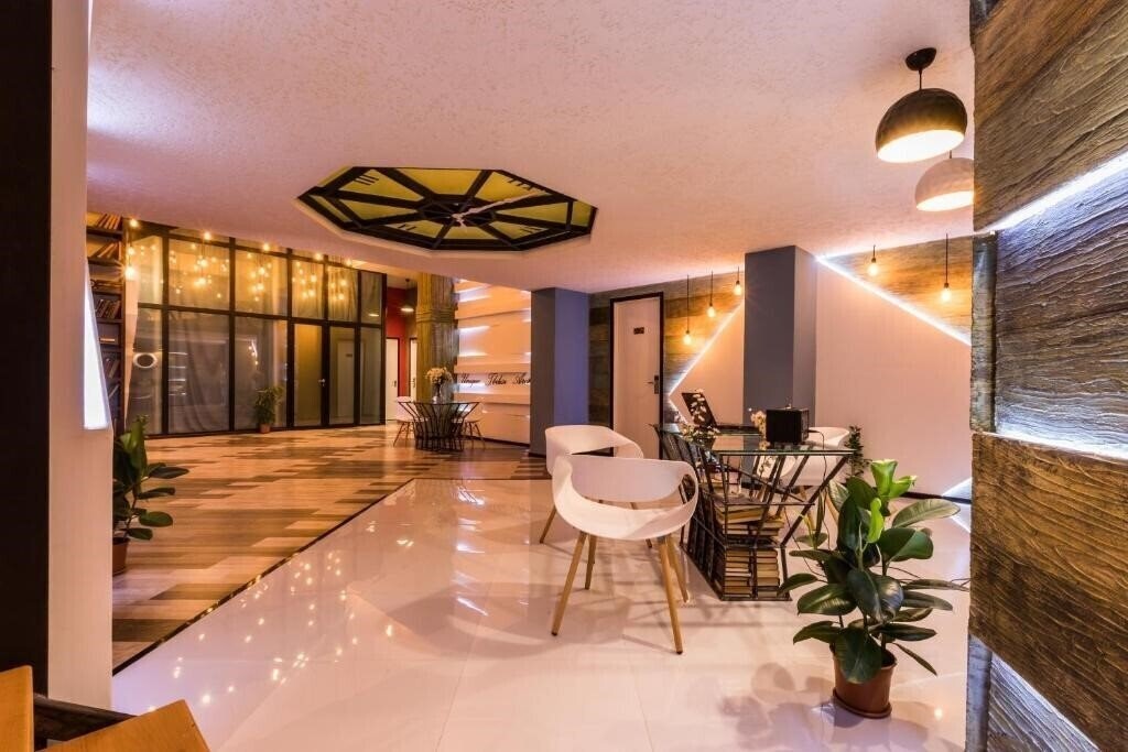 Вид Hotel Tbilisi Times 4*