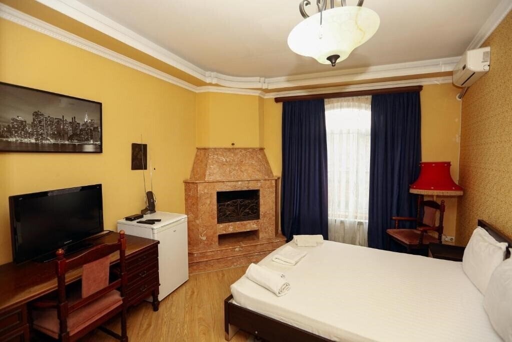 Фотографія Hotel Isaka 1*