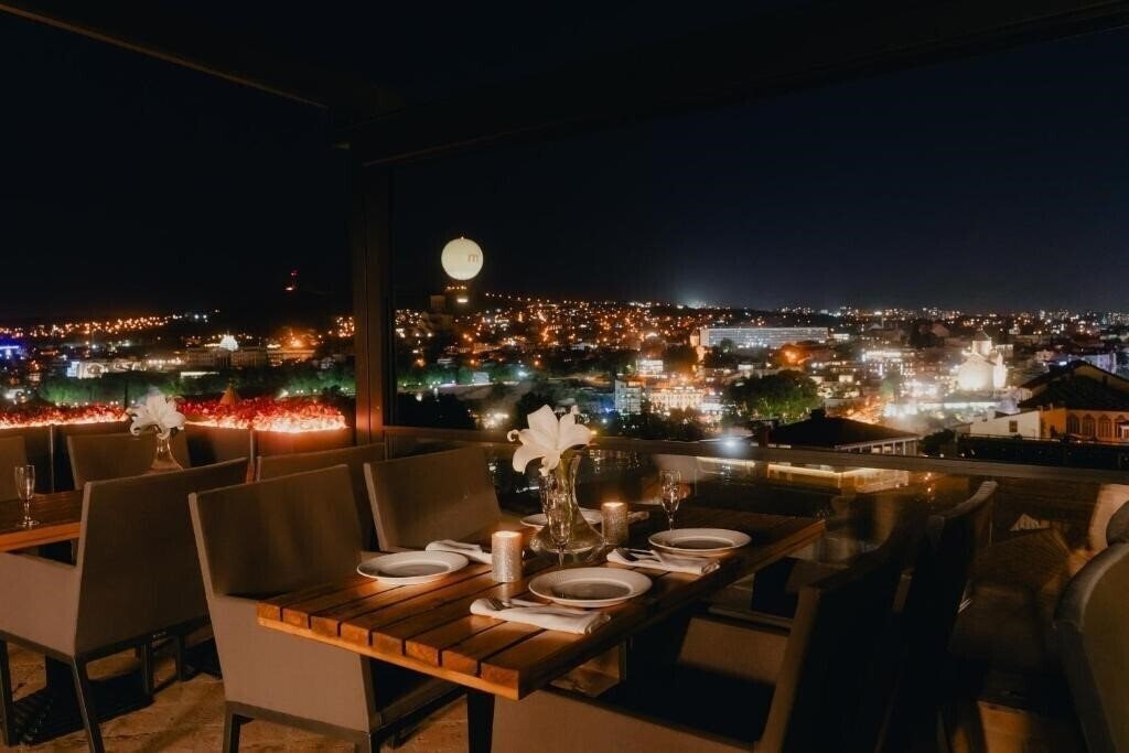 Апартаменти Amante Narikala 4*