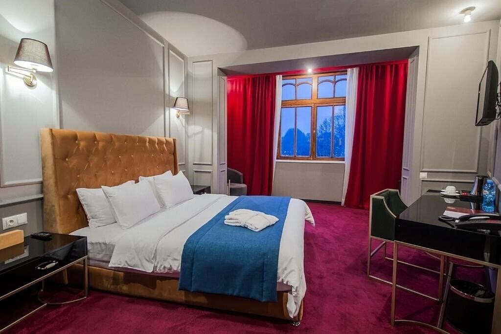 Панорама King Gorgasali Hotel 4*