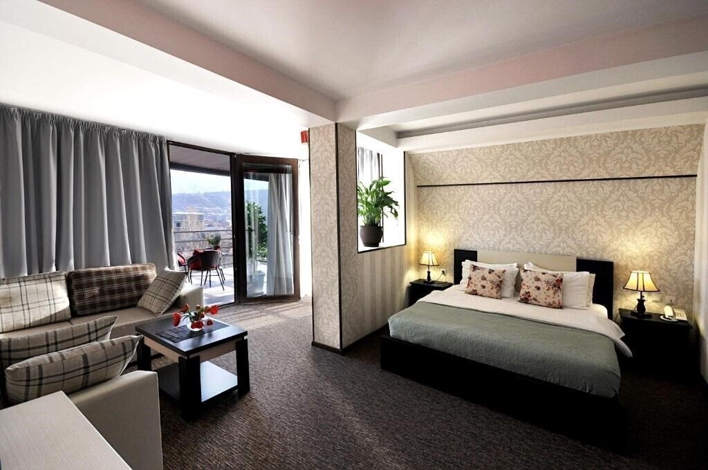 Зображення Light House Old City 3*