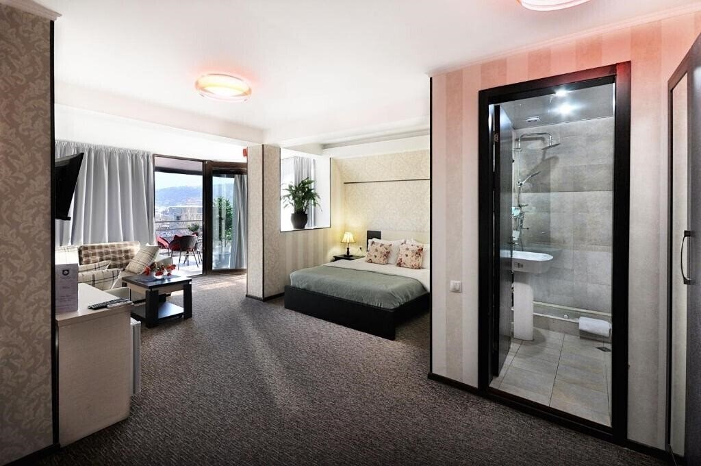 Апартаменти Light House Old City 3*