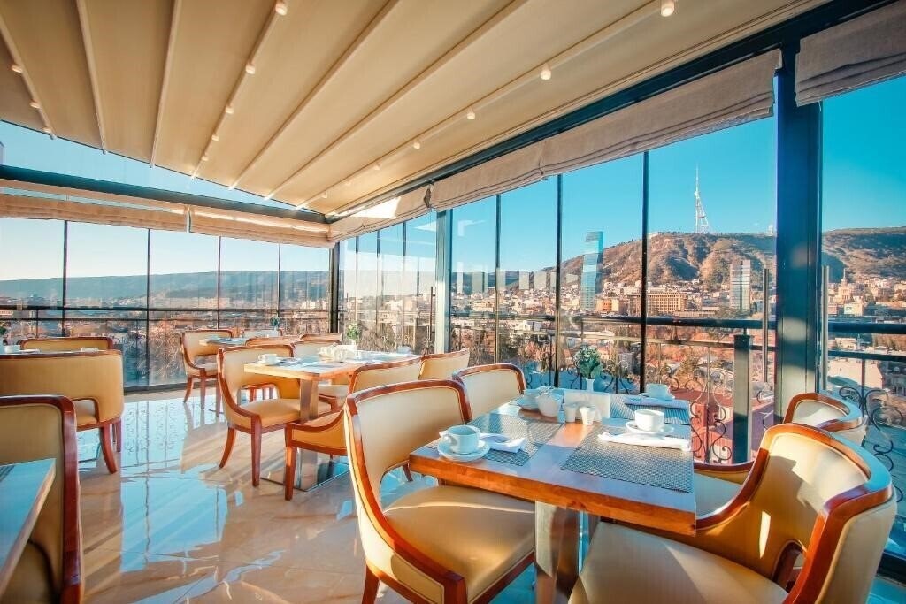 Фото New Tiflis Hotel 4*